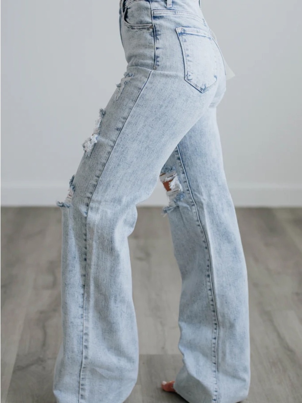 Light Blue Distressed Wide-Leg Women's Jeans - Picture 5 of 7